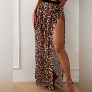 Leopard Print High-Slit Maxi Skirt - Brown
